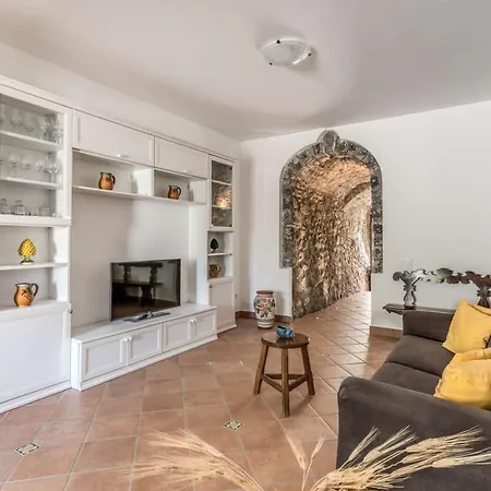 Mimosa Rustic Elegance Views & Pool