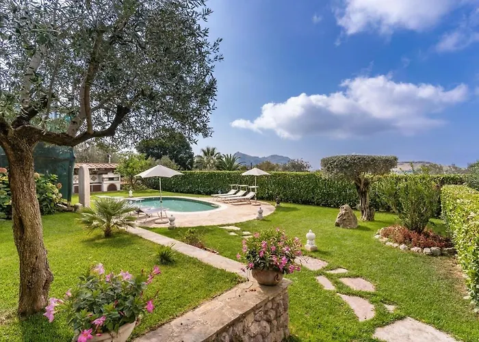 Mimosa Rustic Elegance Views & Pool Vila *